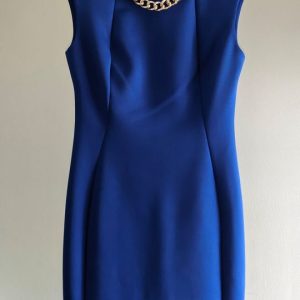 Vestido azul eléctrico