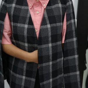 Casaca Gris de mangas abiertas