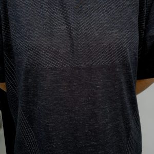 Polo plomo con rayas